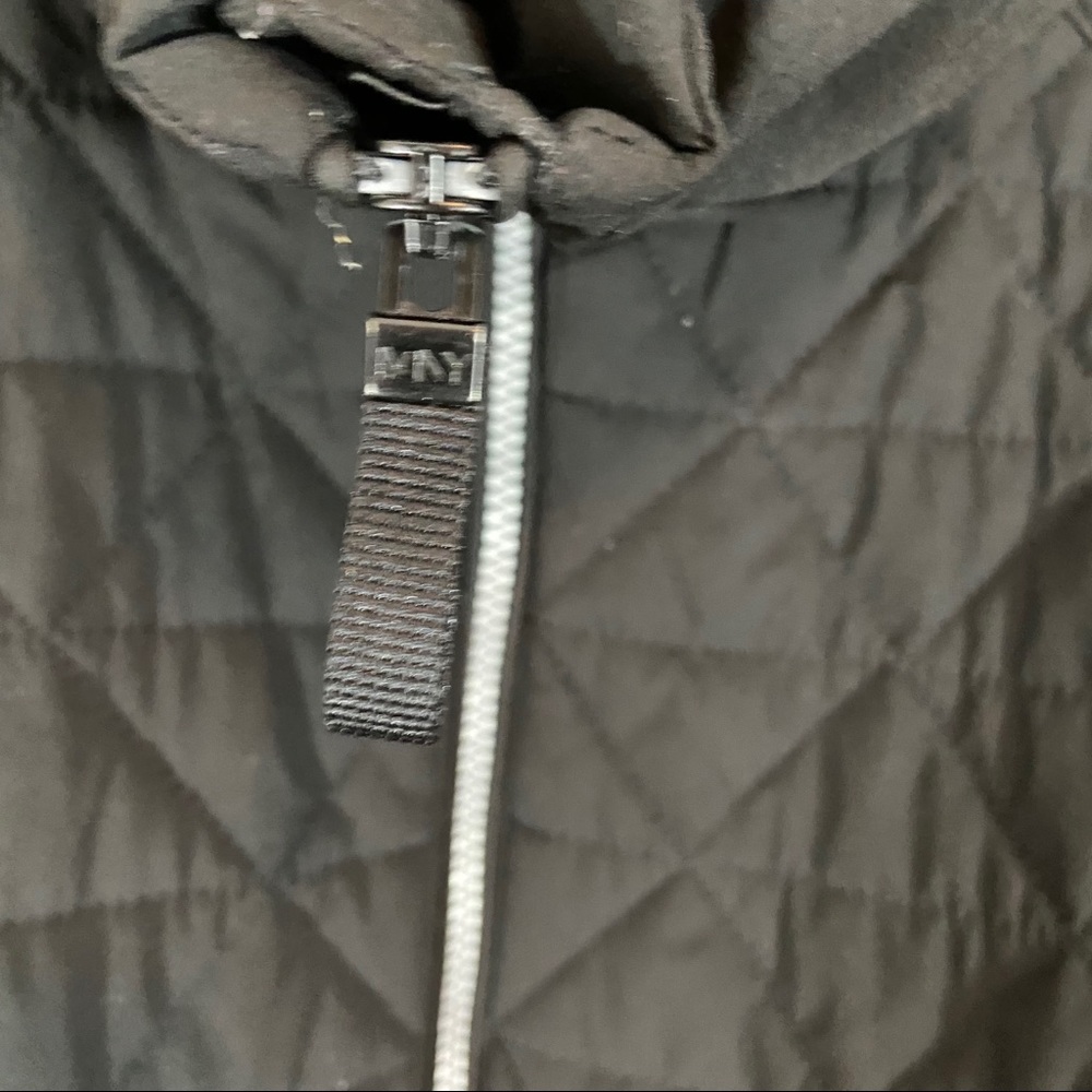 Andrew Marc New York puffer jacket size large - Picture 3 of 9